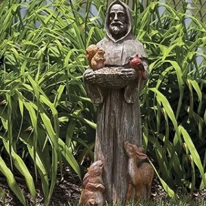 Estatua de jardín de San