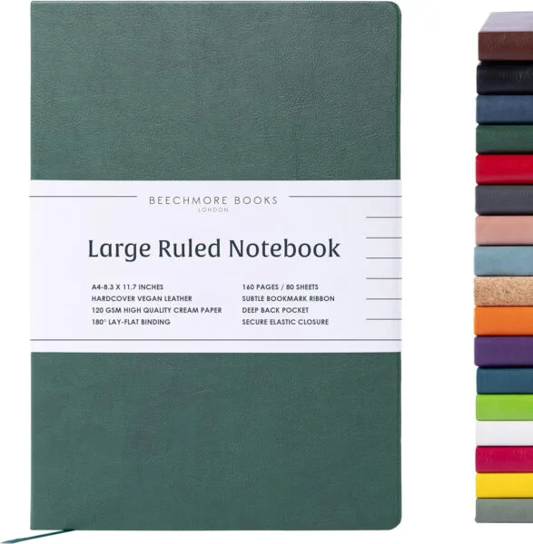Beechmore Books Cuaderno Rayado - XL A4, Verde I Libreta Grande Tapa Dura Cuero Vegano, Papel Grueso 120gsm Crema, Caja de Regalo, para Escritores, Diaristas, Reuniones de Negocios y Estudiantes