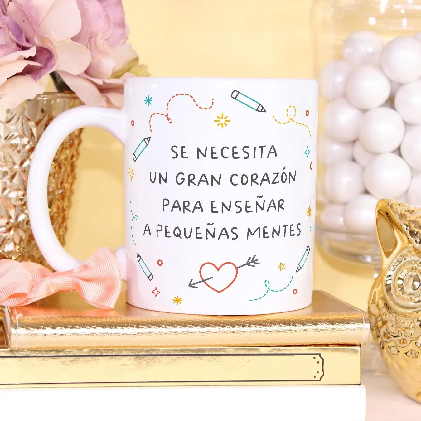 MUGFFINS Tazas para PROFESOR - En Español - Pequeñas mentes - 11 oz / 330 ml - Regalo original y divertido - Imagen 2