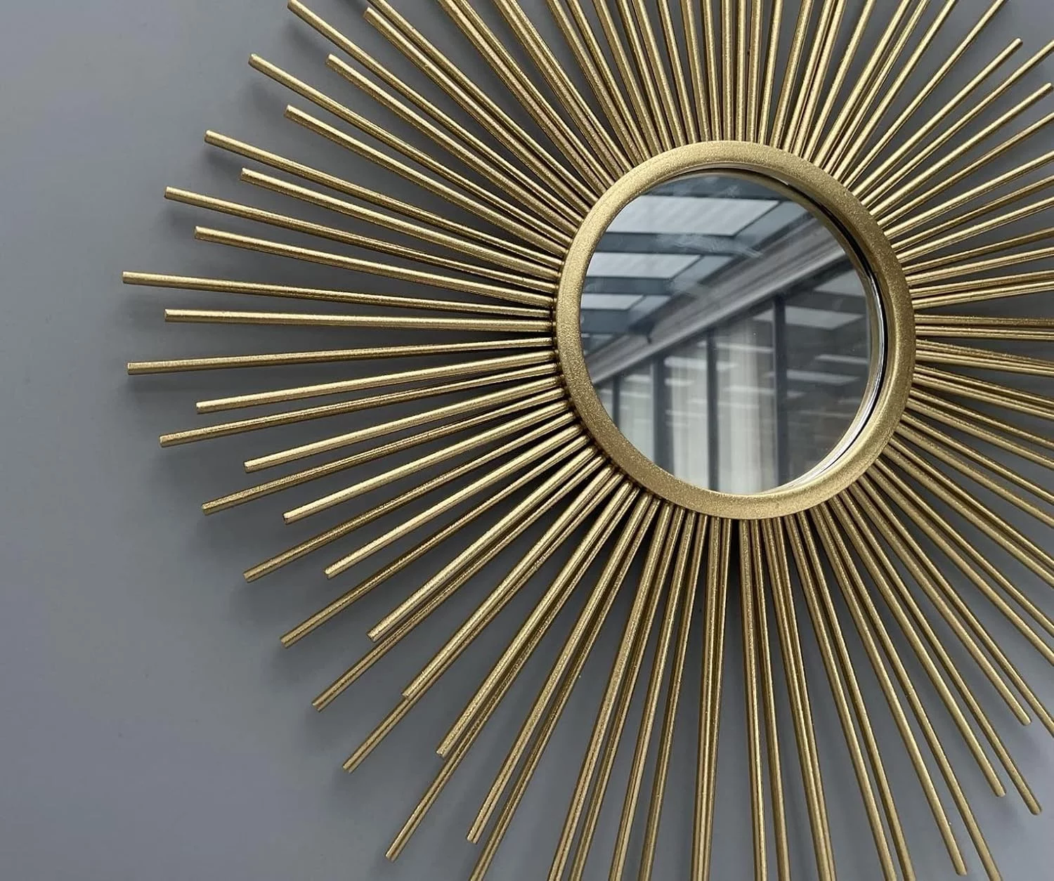 Parisloft Espejo de pared de metal, con forma de diamante, color dorado champán, 38 pulgadas de alto - Imagen 4
