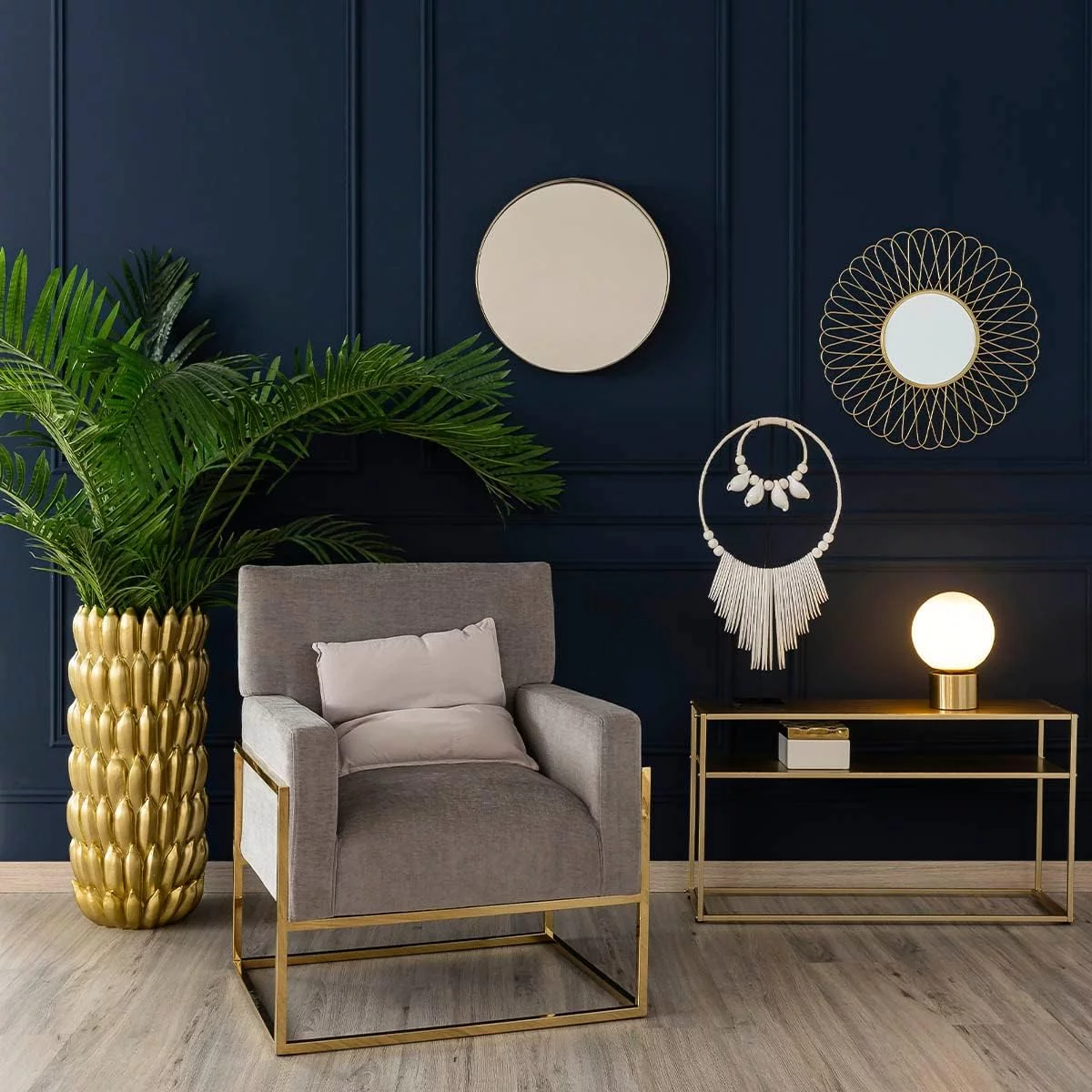 LOLAhome Espejo Flor Dorado de Metal de Ø 56 cm - Imagen 3