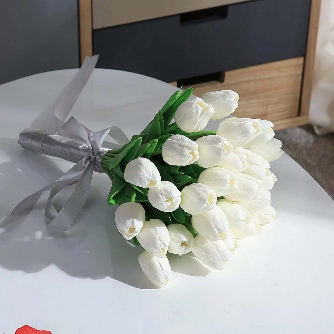 JUSTOYOU El tulipán Tiene un Toque Real, 33 cm de Largo, Flores Artificiales Decorativas para Ramos de Boda, hogar, Hotel, jardín, Evento navideño, Blanco, 20 por Paquete. - Imagen 5