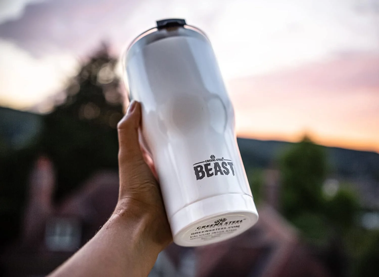 Termo Café para Llevar - 900ml I Blanco Ártico I Taza Térmica de Acero Inoxidable Reusable I Taza Viajera de Doble Pared al Vacío I 2 Pajitas y Cepillo de Limpieza I para Café Frío o Caliente - BEAST - Imagen 4