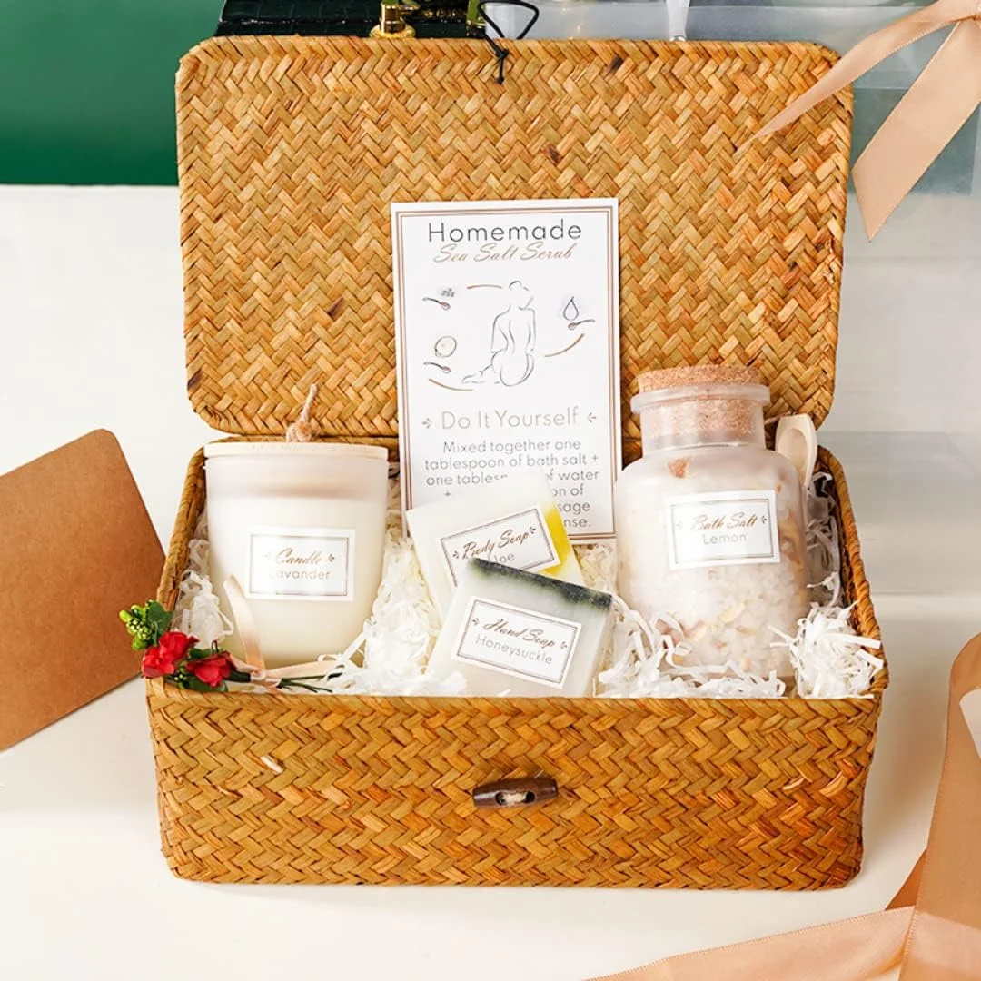 Regalos Originales Para Mujer | Caja Regalo Amigas | Cuidado del cuerpo y bienestar | Cesta Tejida Reutilizable y carta personalizados | Cajas Bonitas Madres Joven | Cumpleaños Enamorados Novia Madre