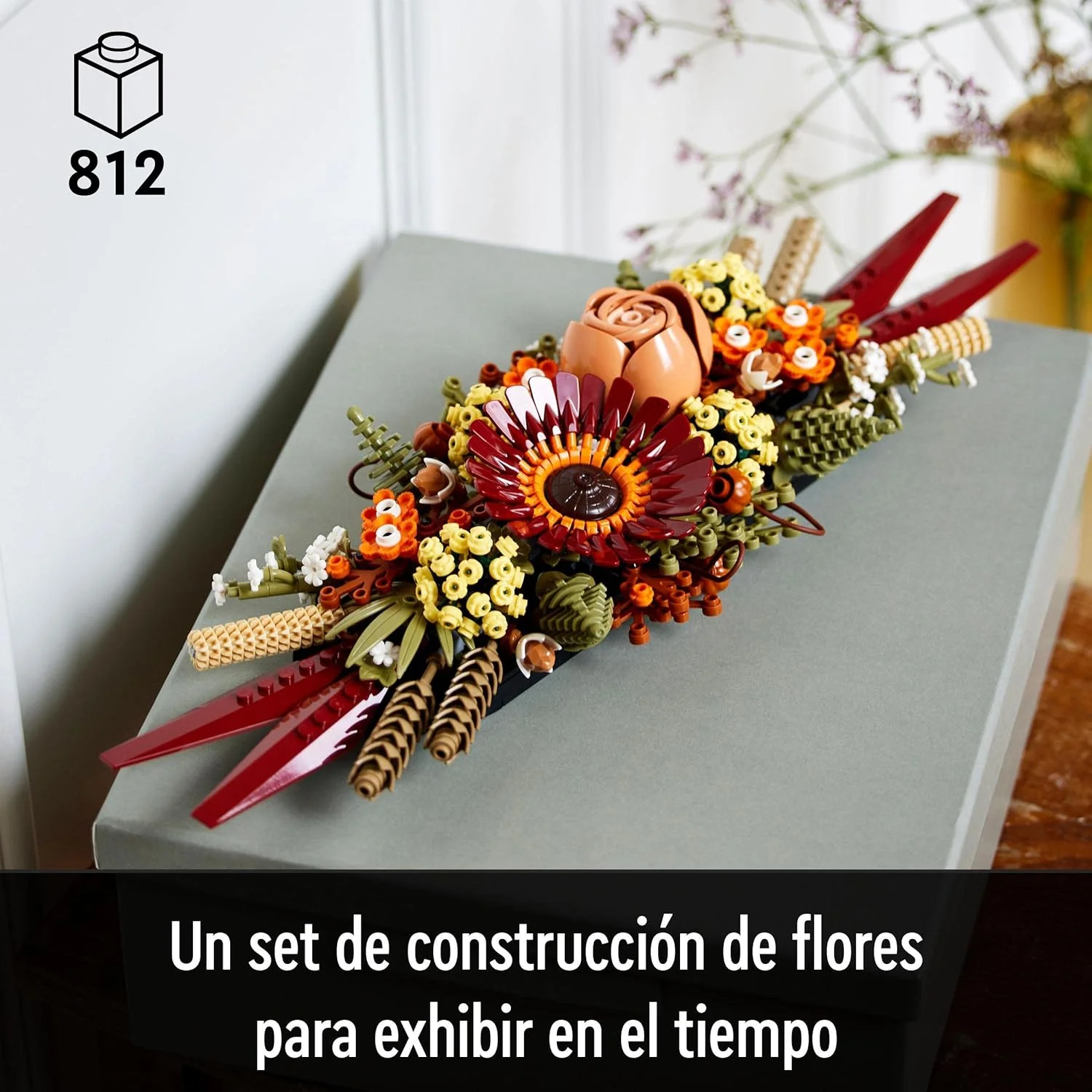LEGO Icons Centro de Flores Secas, Manualidades para Adultos, Flores Artificiales, Rosa y Gerbera, Centro de Mesa o Cuadro de Pared, Botanical Collection 10314 - Imagen 2