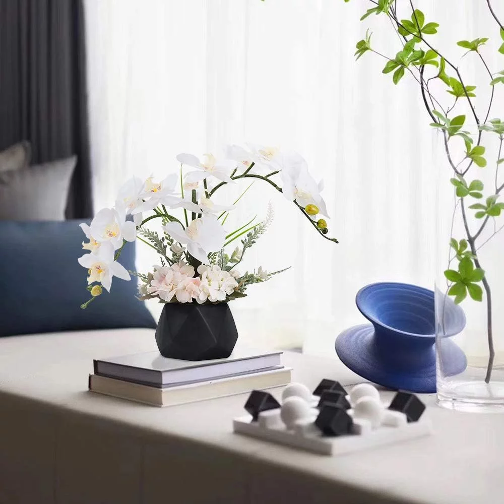 LESING Flores artificiales de ocdea artificial, arreglo de orquídea sintética con jarrón artificial, orquídea Phalaenopsis en jarrón para decoración del hogar (estilo 2, jarrón negro) - Imagen 5