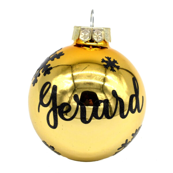 Mad & Cut. Bolas de Navidad de cristal personalizadas para árbol. Adornos navideños originales. - Imagen 6