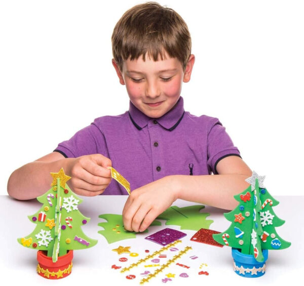 Baker Ross AR802 Kits de Árboles de Navidad, Manualidades Decorativas Navideñas para Niños, Paquete de 4 - Imagen 4