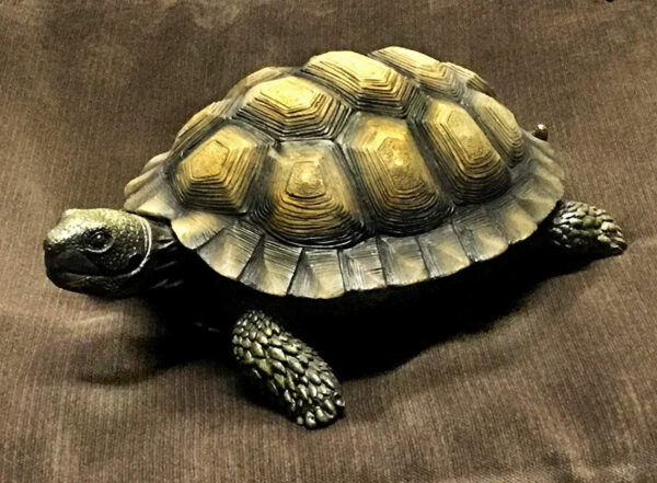 Elaan31 - Ultra-Realistic Decorative Turtle Statue for Indoor and Outdoor Use, 9"