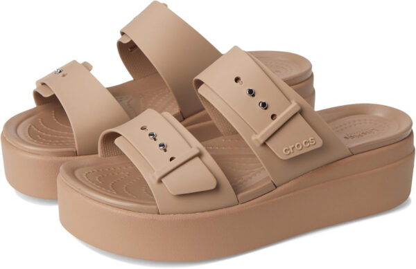 Crocs Brooklyn Buckle Low Wedge SandaliasMujer