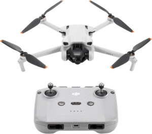 DJI Mini 3 – Dron Mini con cámara ligero y plegable con vídeo 4K HDR, 38 min de tiempo de vuelo, Grabación vertical y funciones inteligentes, con Mando a distancia, C0 (copia)